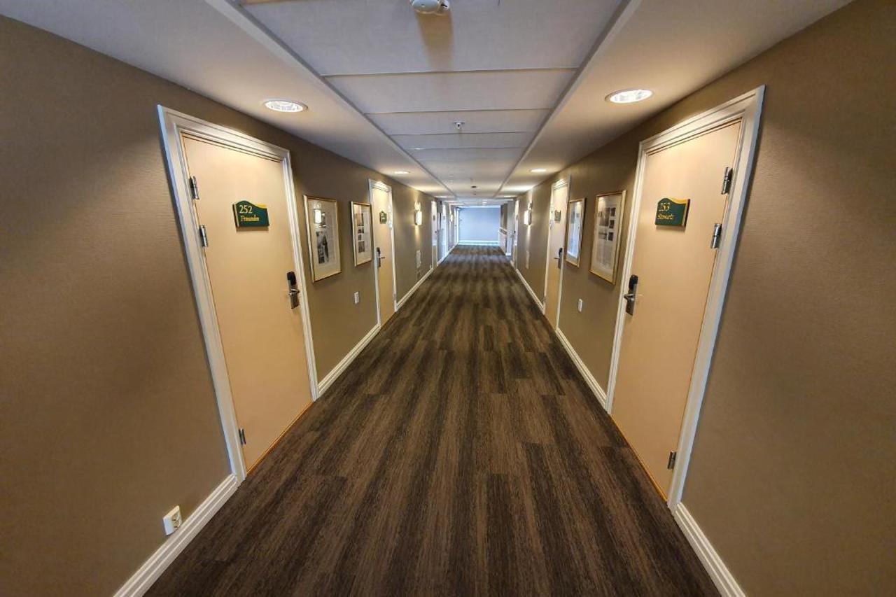 Roros Hotell - Bad & Velvaere Luaran gambar